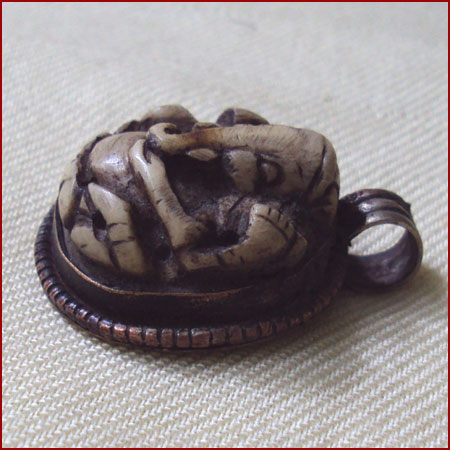 LOVELY FINE CARVED DEER HORN GANESH PENDANT NEPAL  